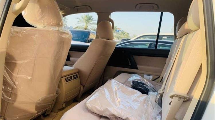 Toyota Landcruiser LC200 Doha, Qatar