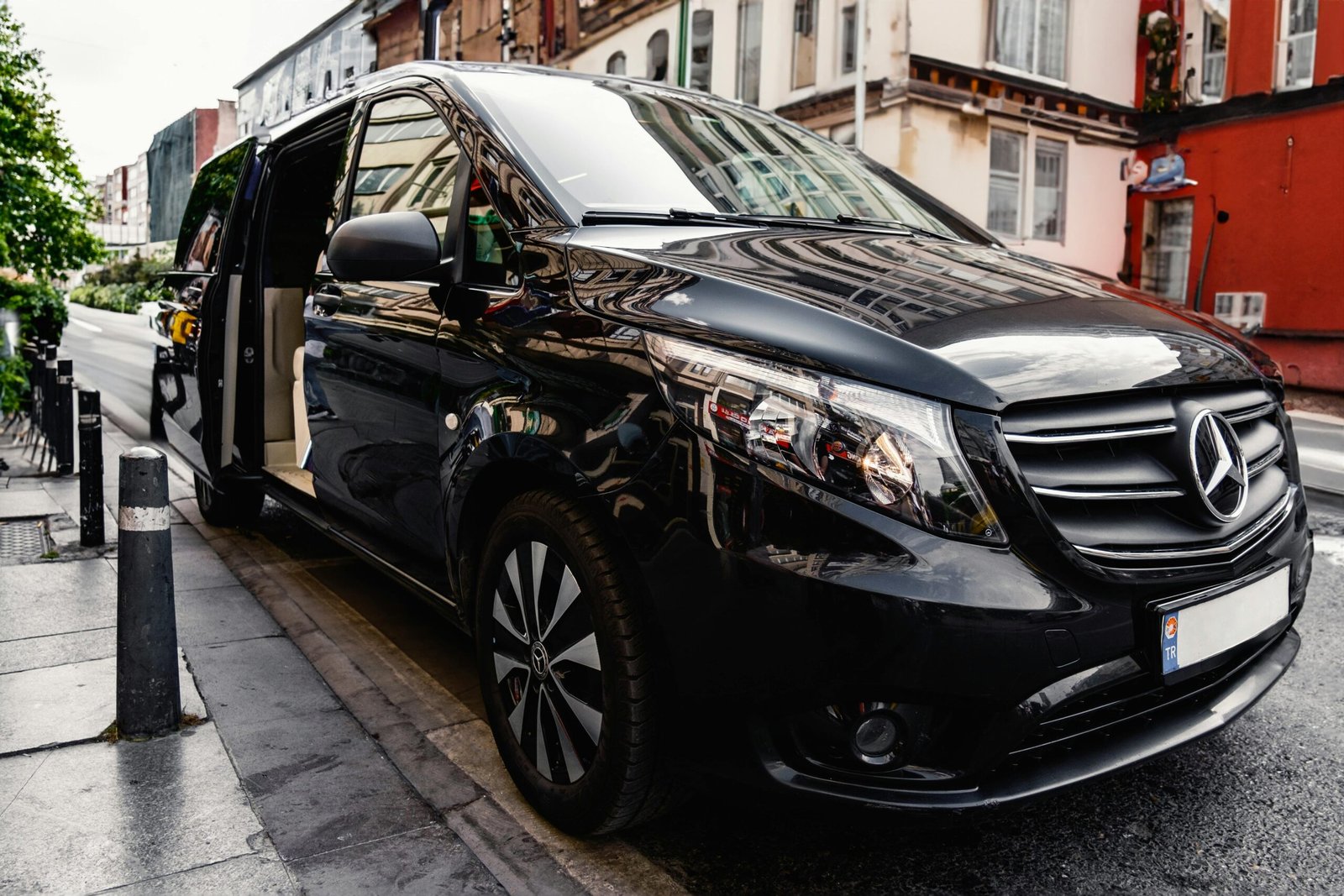 Mercedes-Benz V300