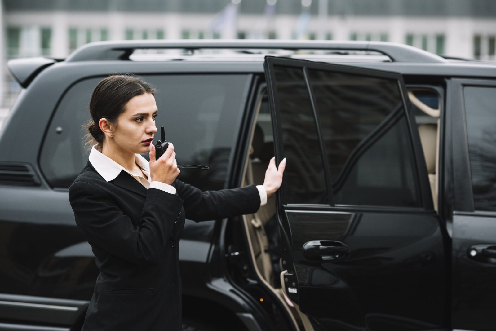 Top Features to Look for in a Chauffeur-Driven Vehicle