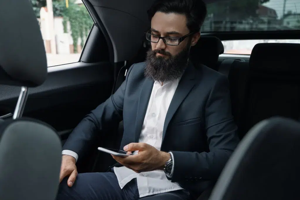 7 Perks of Booking an Airport Chauffeur in Advance